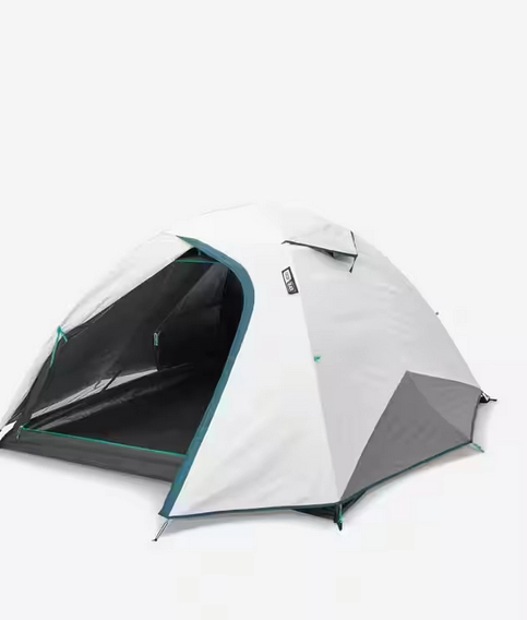 <h1 class='h1 js-title'>Casa de campaña 3 personas Fresh&Black MH100</h1>
<p> </p>
<h3 class='h3'>Facilidad montaje / desmontaje</h3>
Estructura con autosujeción. Instalación simple con varillas.
<h3 class='h3'>Habitabilidad</h3>
Habitación 195 x 210 cm. <br /> Altura máx. útil: 116 cm. Casa de campaña 3 personas