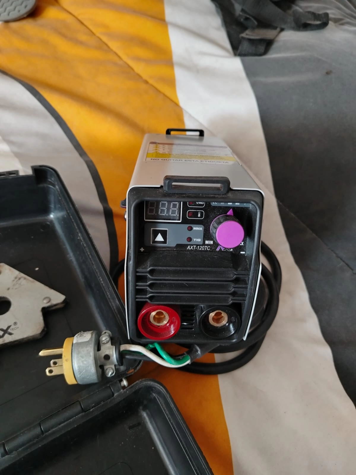 Mini soldadora ax